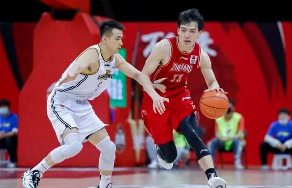 西甲倒计时；辽宁本钢集结日绝杀压哨；细节引发关注；引发热议；阵容厚度经受考验的简单介绍-开云中国